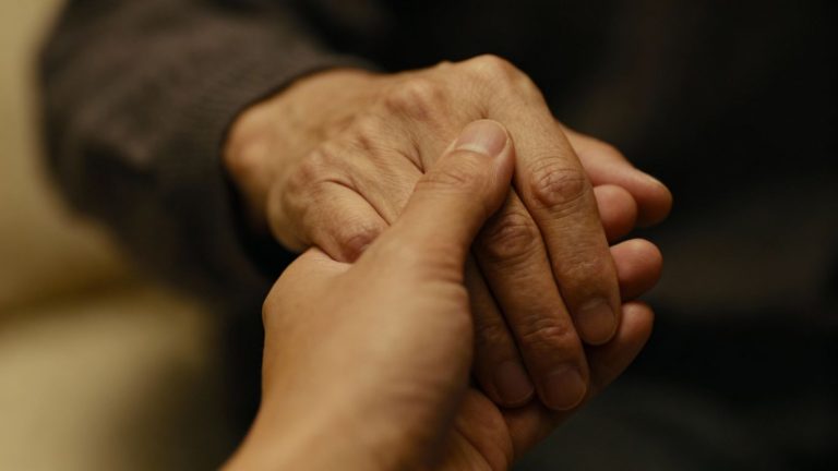 Pflegegrad 1: Mehr als nur ein erster Schritt – Warum er entscheidend ist