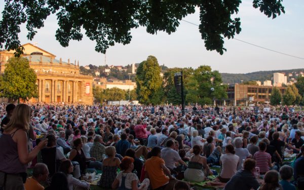 WM-Übertragungen: Telekom ermöglicht Gastronomie und Public Viewing ohne Zusatzkosten