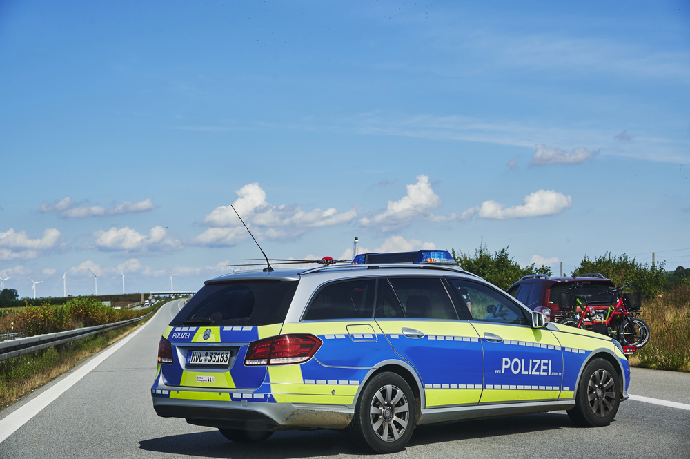 Flucht nach A3-Unfall: Lkw-Fahrer verursacht Tod eines Familienvaters bei Emmerich