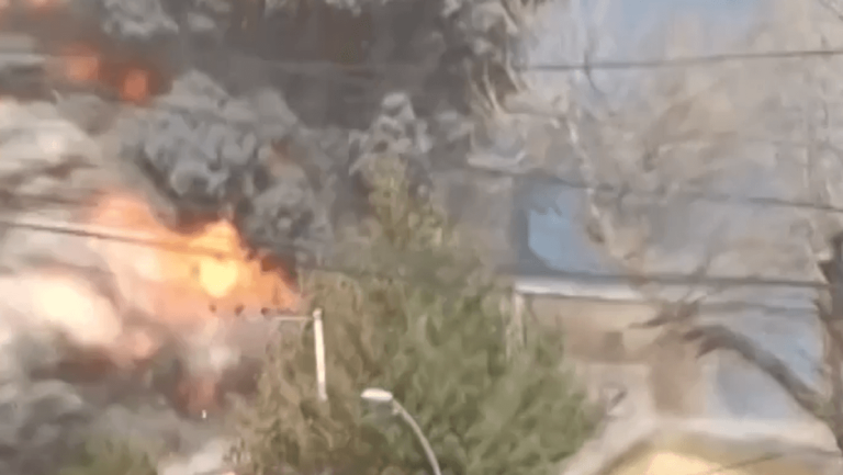 Was verursachte die Explosionen im Militärgebäude von Viacha?