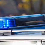 24-Jährige rammt Möbelhaus-Schaufenster in Würzburg und verursacht hohen Sachschaden