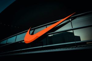 Nike kehrt nach Jahren in die Formel 1 zurück und setzt auf neue Teamkleidung.